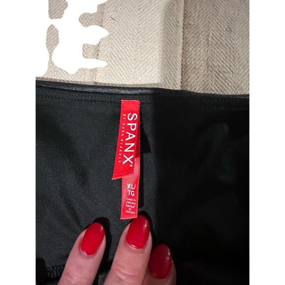 Spanx Faux Leather Leggings - NWOT- XL - Picture 8 of 11